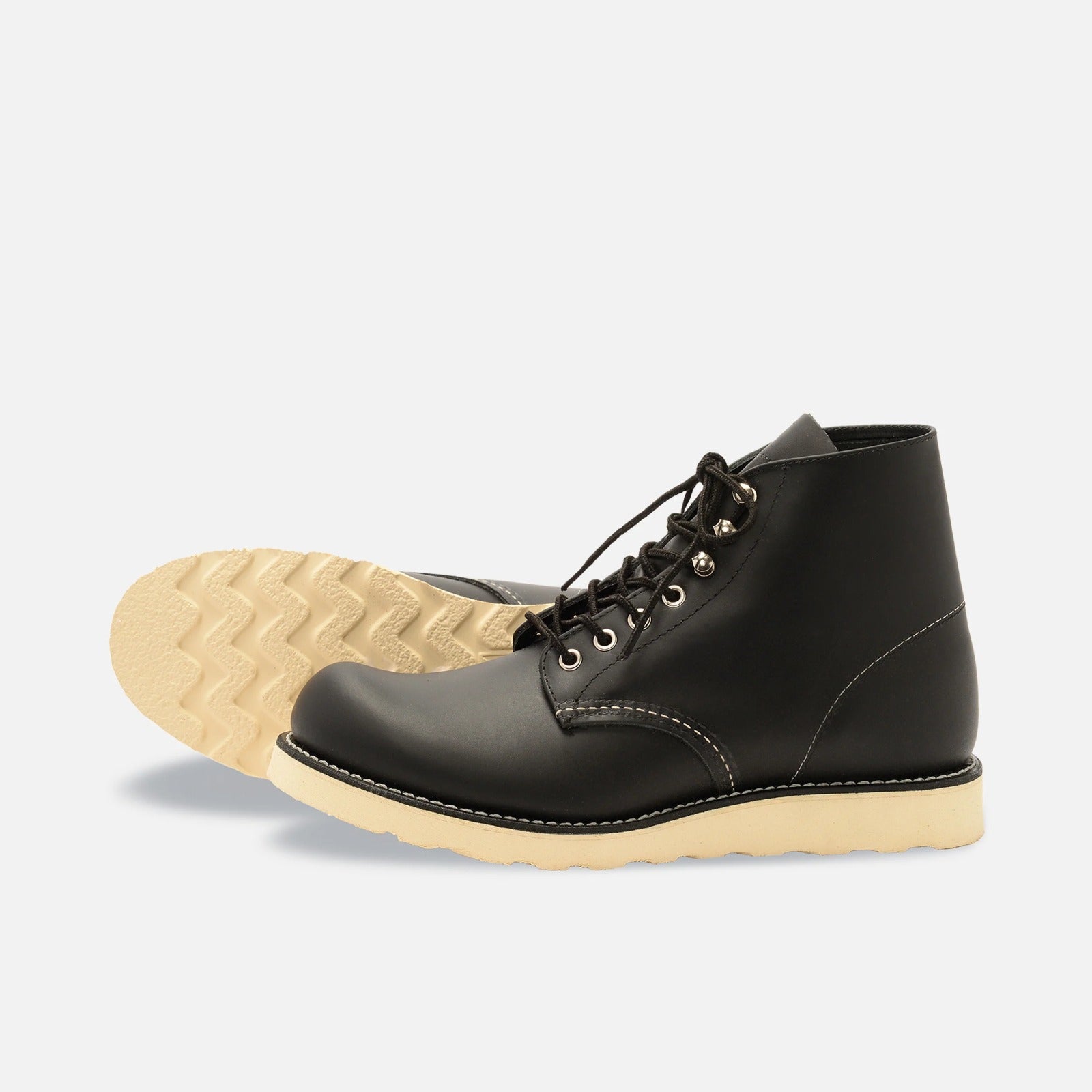 Red Wing Shoes 8165 Classic Round Toe Black Chrome – Red Wing