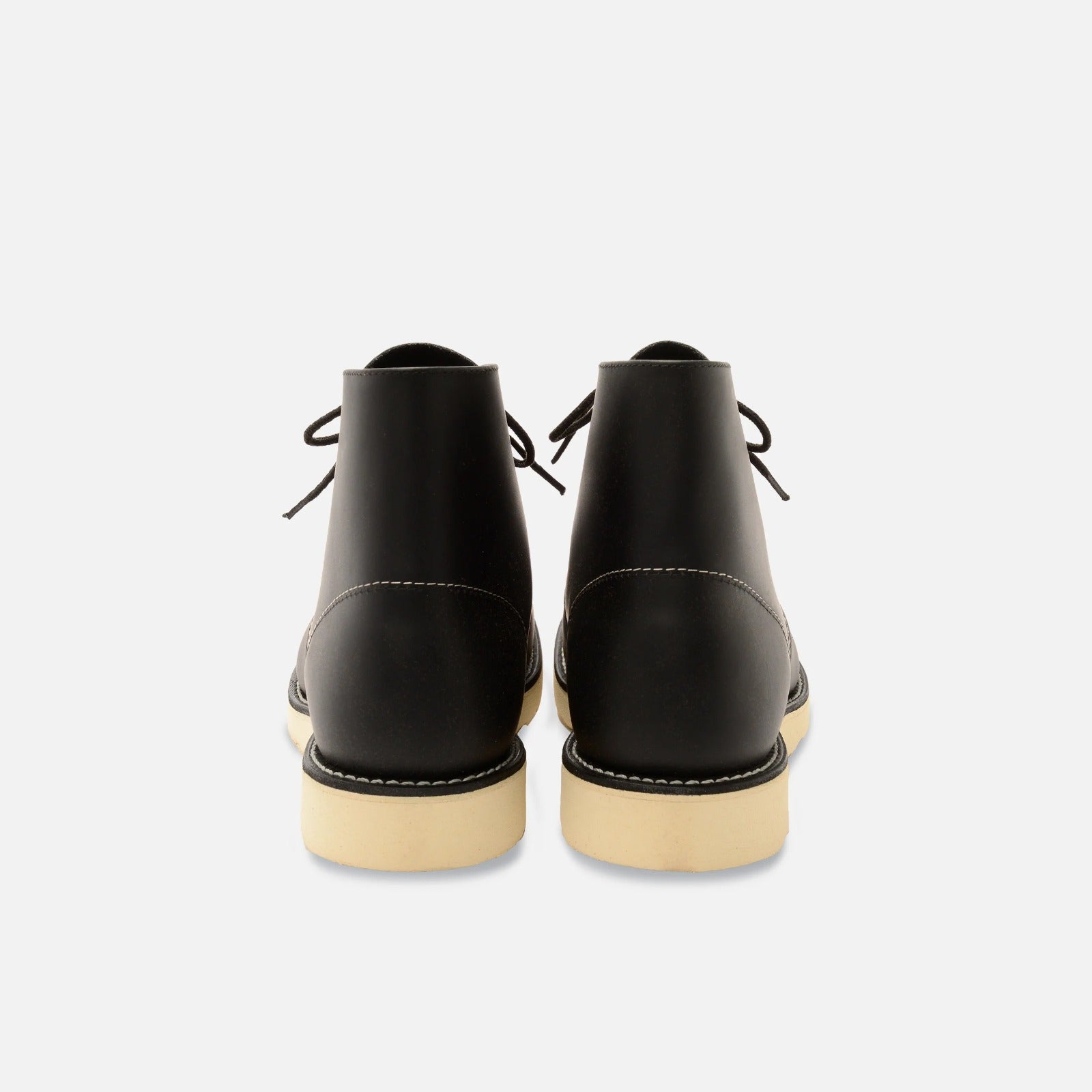 Red Wing Shoes 8165 Classic Round Toe Black Chrome