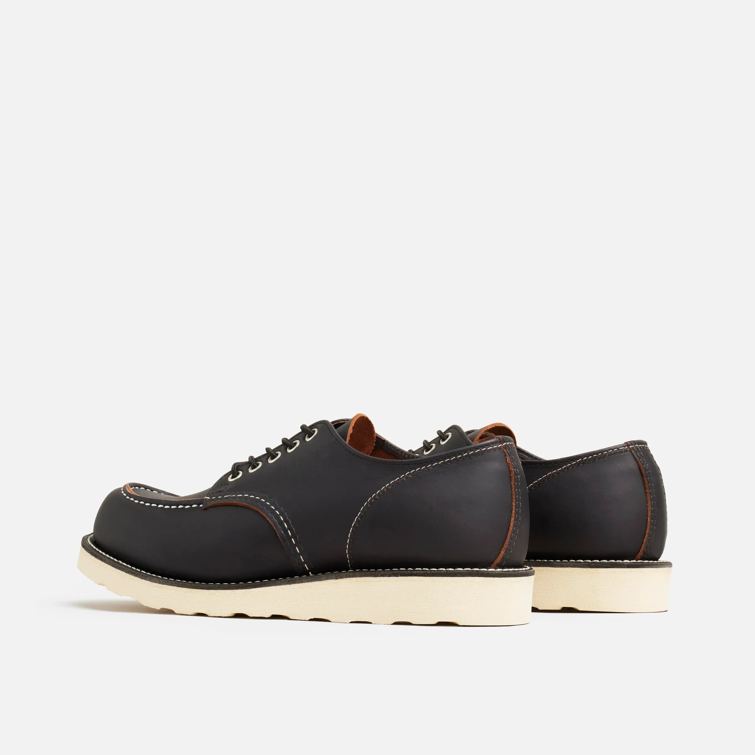 Shop Moc Oxford Black Prairie #8090