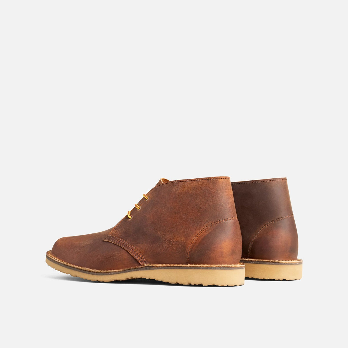 Red Wing Shoes 3622 Weekender Chukka in copper rough & tough leather