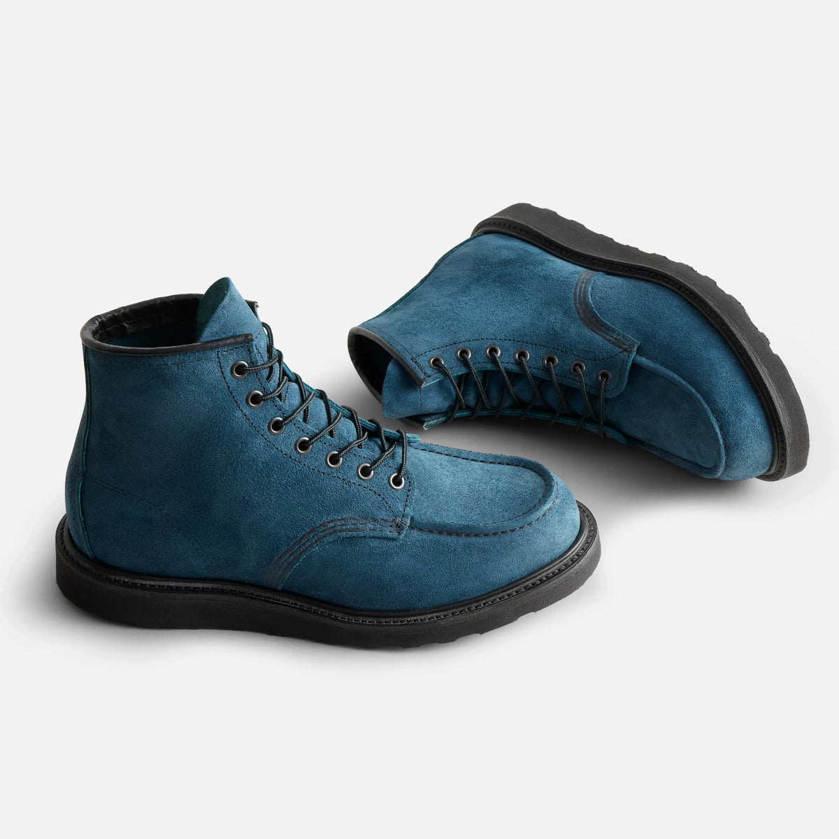 Red Wing Shoes 8809 Classic Moc Men's 6-inch boot in tidal muleskinner leather